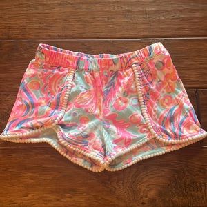 Lilly Pulitzer size small (4-5) elastic waist pull on shorts for girls
